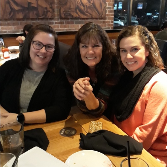 Meet your Posher, Lorri - Picture 7 of 16